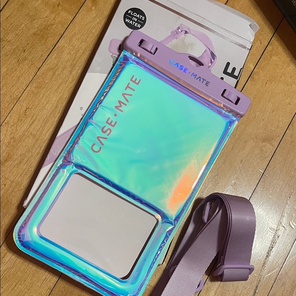 NWT Waterproof Case-Mate Iridescent Phone Pouch with Purple Strap - Picture 2 of 4